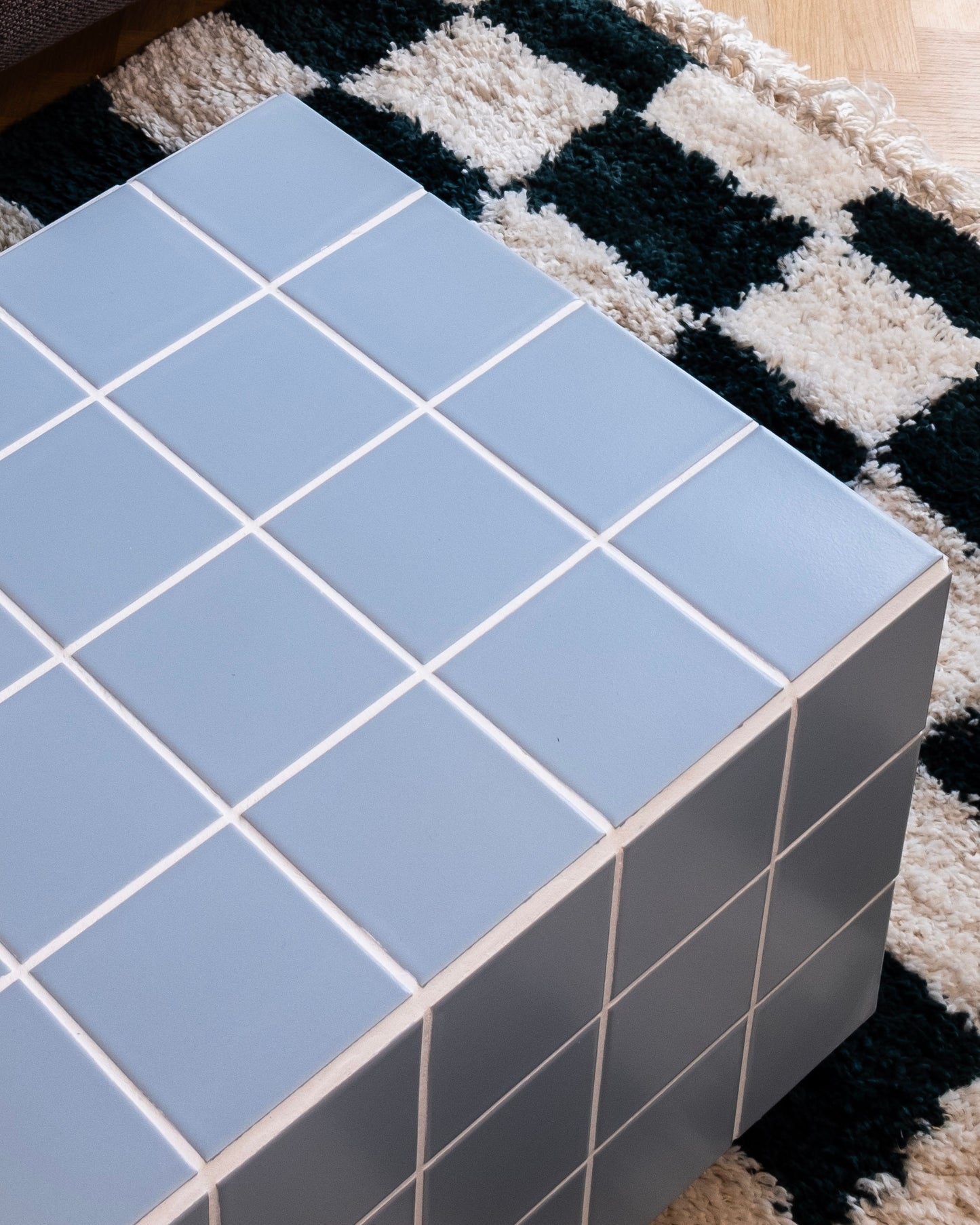 CAPSULE - Matte pastel blue coffee table (eco-friendly)