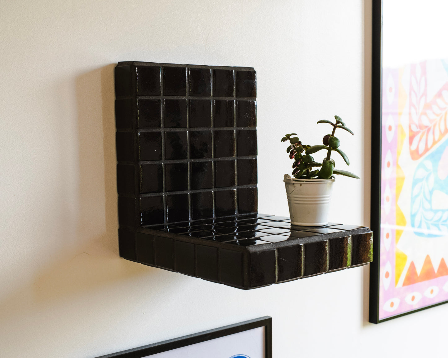 ELLA 20 - The glass tiled shelf - Black