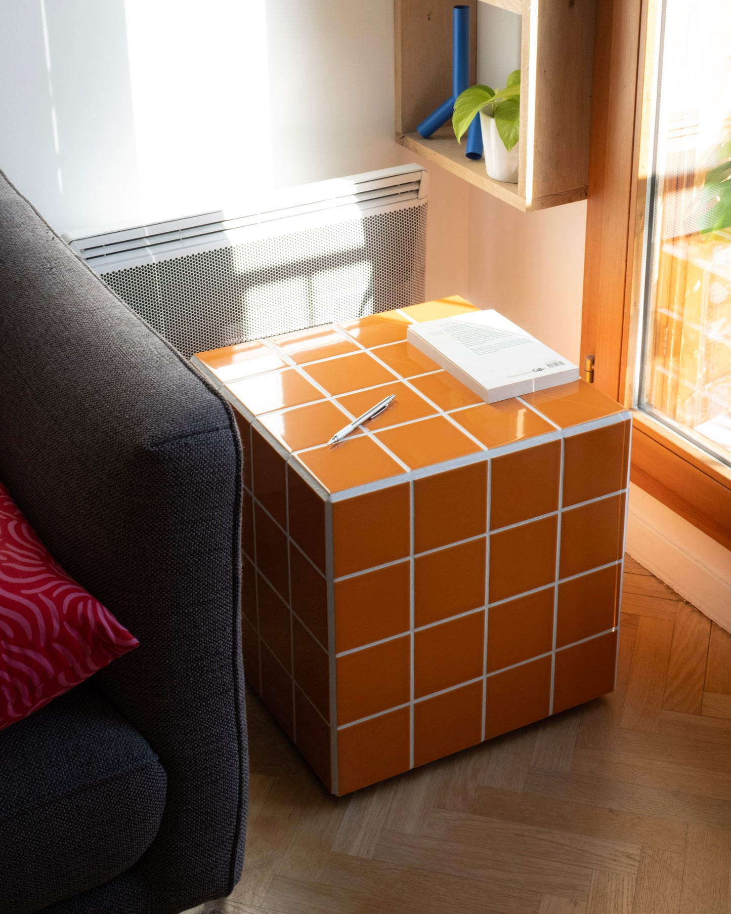 UBIK 40 - Shiny white ceramic cube