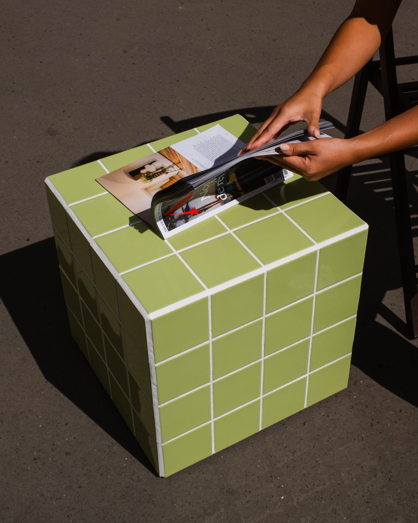 UBIK 40 - Shiny white ceramic cube